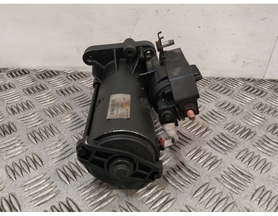 Recambio de motor arranque para renault master ii furgoneta (fd) 2.5 dci referencia OEM IAM 8200472592 0986020141 