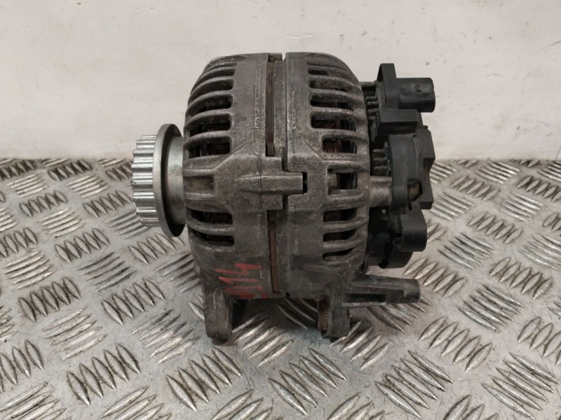 Recambio de alternador para volkswagen touareg (7la) referencia OEM IAM 070903024A 0124615031489 