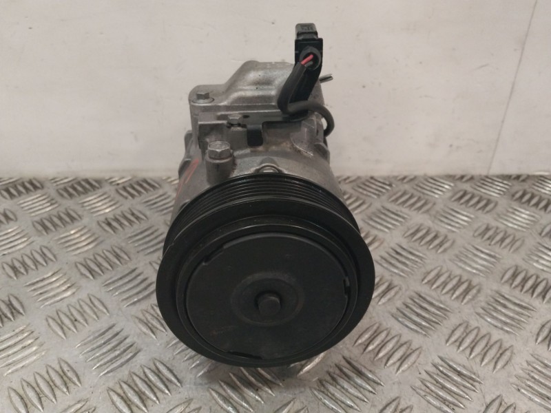 Recambio de compresor aire acondicionado para seat ibiza iv sc (6j1, 6p5) 1.2 referencia OEM IAM 6Q0820808G  