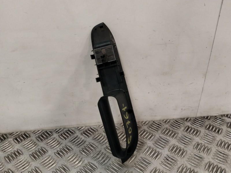 Recambio de maneta interior delantera izquierda para seat ibiza iii (6l1) 1.4 16v referencia OEM IAM 6L1867171D  