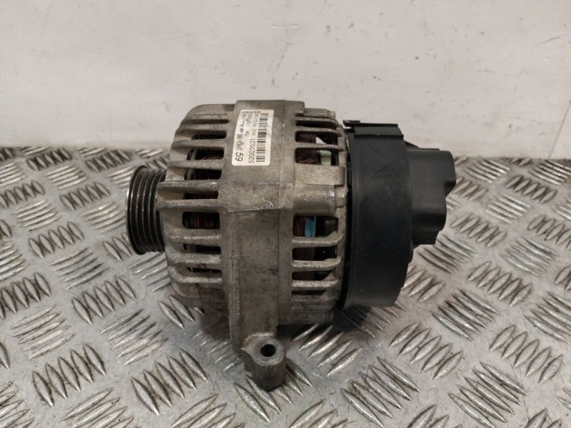 Recambio de alternador para fiat qubo (225_) 1.4 (225axa1a, 225cxa1a) referencia OEM IAM 52003531  