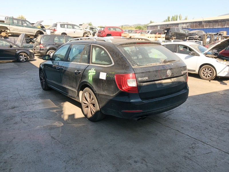 skoda superb ii station wagon (3t5) del año 2013