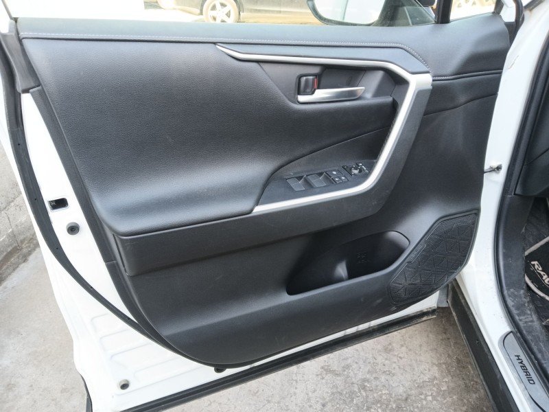 toyota rav 4 v (_a5_, _h5_) del año 2019