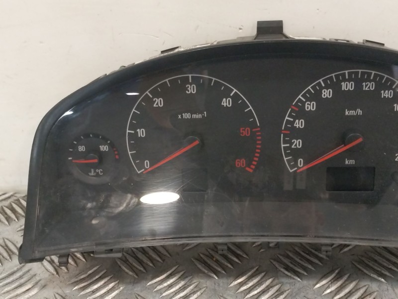 Recambio de cuadro instrumentos para opel vectra c (z02) 2.2 dti 16v (f69) referencia OEM IAM 88311337  