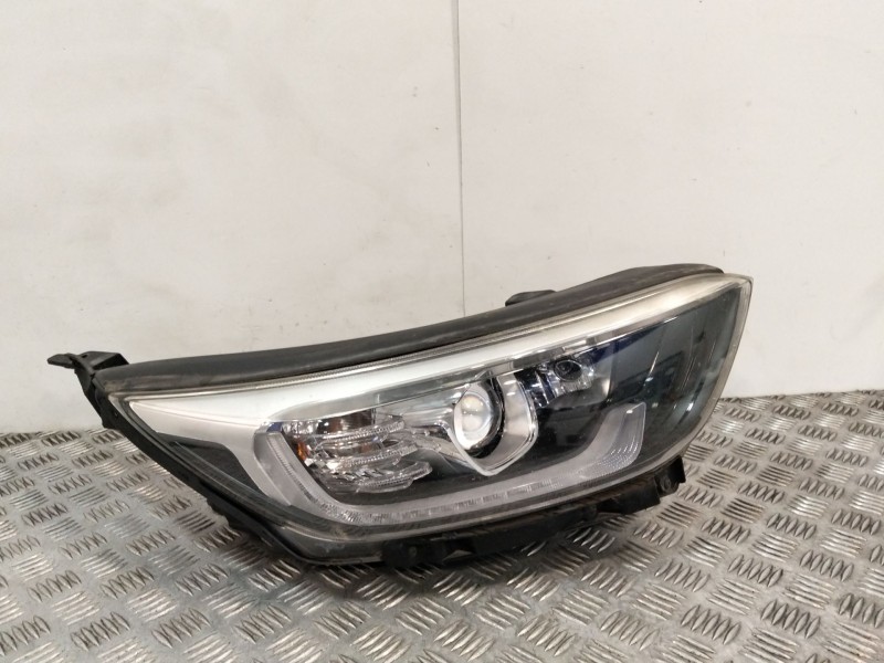 Recambio de faro derecho para kia stonic (yb) 1.0 t-gdi referencia OEM IAM 92102H8400  