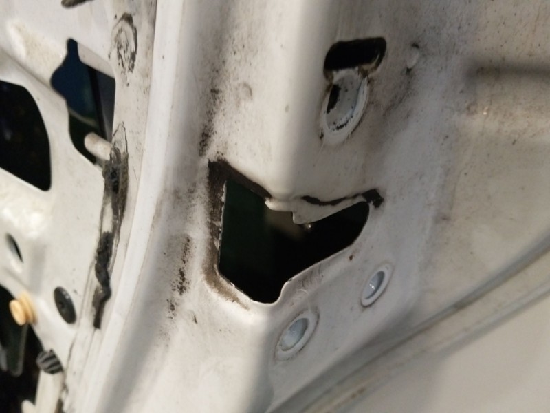 Recambio de puerta trasera derecha para dacia duster (hs_) 1.5 dci (hsaj) referencia OEM IAM 821000291R  
