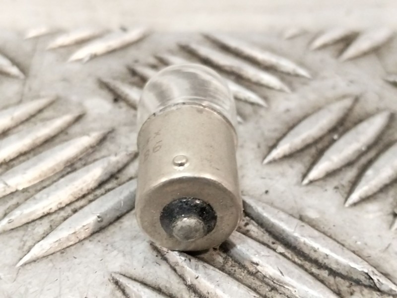 Recambio de bombilla 12v/21w 1 polo centrado para » otros... modelos referencia OEM IAM   