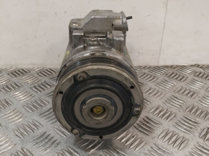Recambio de compresor aire acondicionado para volkswagen polo iv (9n_, 9a_) 1.4 16v referencia OEM IAM 6Q0820803H  