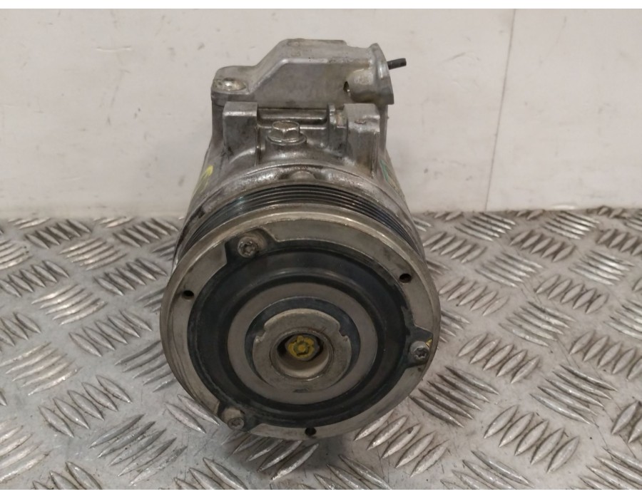 Recambio de compresor aire acondicionado para volkswagen polo iv (9n_, 9a_) 1.4 16v referencia OEM IAM 6Q0820803H  