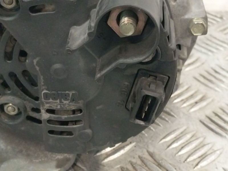 Recambio de alternador para bmw 3 (e46) 320 d referencia OEM IAM 2247389 2542251A 