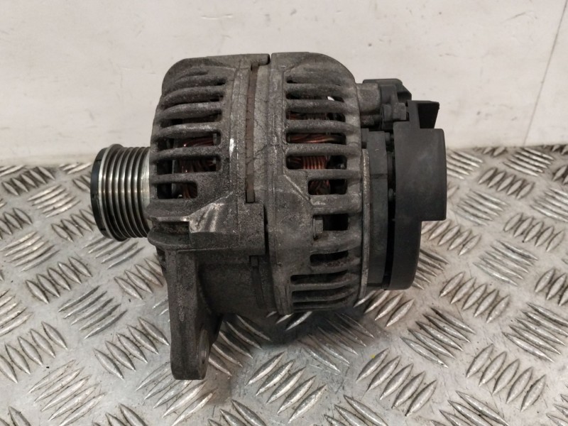Recambio de alternador para iveco daily iii furgoneta 35 c 14 referencia OEM IAM 504057813  