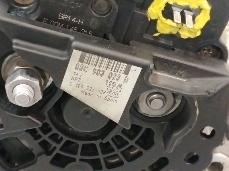 Recambio de alternador para volkswagen golf v (1k1) 1.6 fsi referencia OEM IAM 03C903023D  