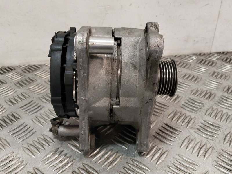 Recambio de alternador para volkswagen golf v (1k1) 1.6 fsi referencia OEM IAM 03C903023D  