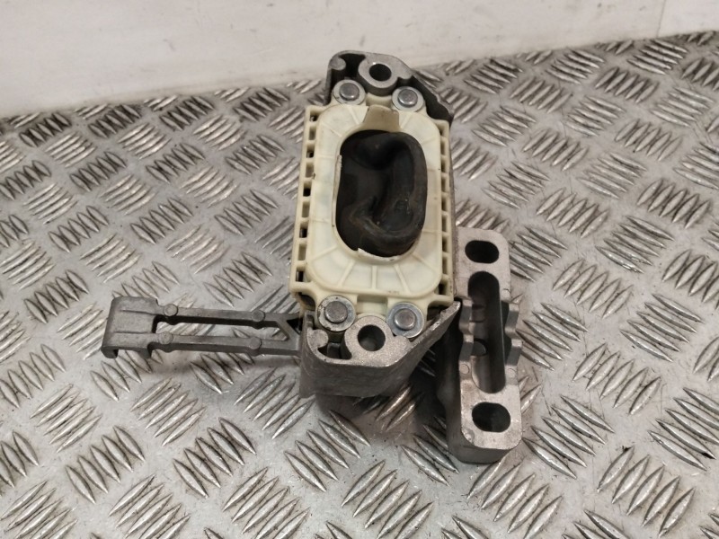 Recambio de soporte motor para seat ibiza (kj1) referencia OEM IAM 2Q0199262AT  