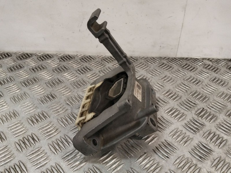 Recambio de soporte motor para seat ibiza (kj1) referencia OEM IAM 2Q0199262AT  