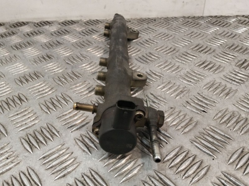 Recambio de rampa inyectora para chevrolet aveo hatchback (t300) 1.3 d referencia OEM IAM 0445214044 46817523 