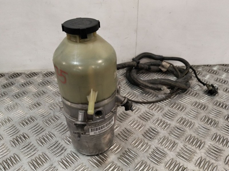Recambio de bomba direccion para opel zafira / zafira family b (a05) 1.6 (m75) referencia OEM IAM 1040085003094  