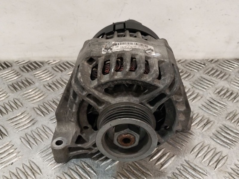 Recambio de alternador para lancia musa (184) referencia OEM IAM 51714791  
