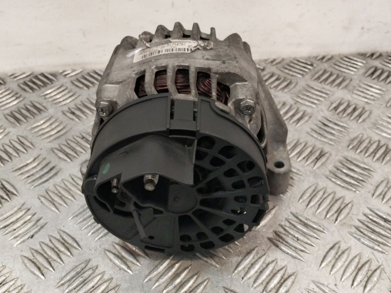 Recambio de alternador para lancia musa (184) referencia OEM IAM 51714791  