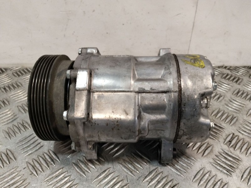 Recambio de compresor aire acondicionado para volkswagen golf iii (1h1) 1.9 tdi referencia OEM IAM SL7V16 DY7VA 