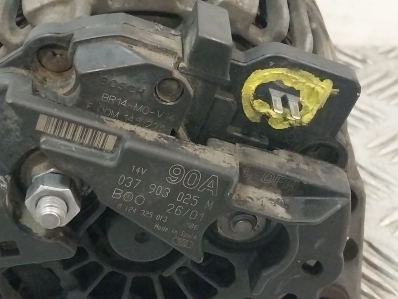 Recambio de alternador para volkswagen polo (6n2) 1.4 16v referencia OEM IAM 037903025M  