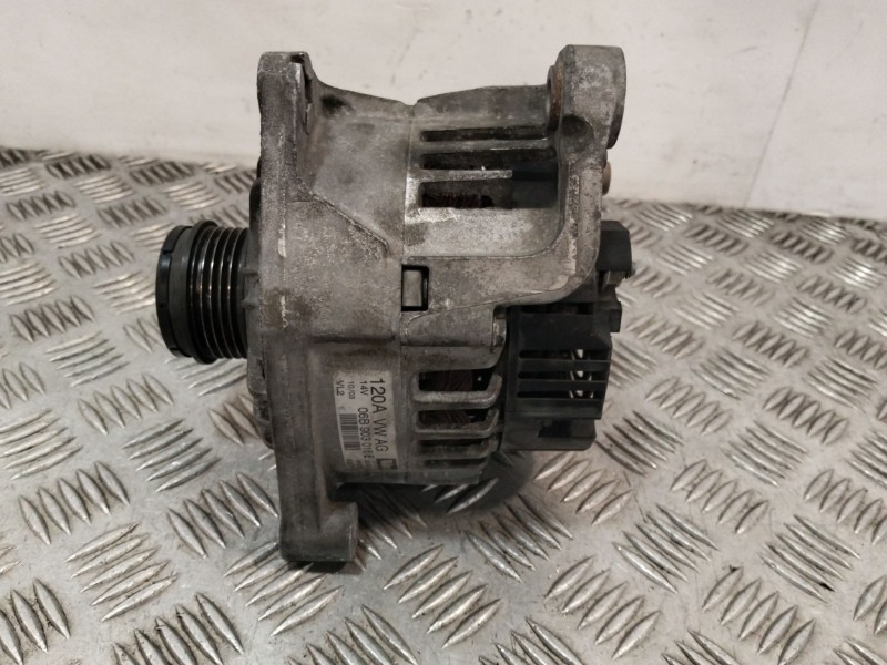 Recambio de alternador para audi a6 c5 avant (4b5, 4b6) 1.8 t referencia OEM IAM 06B903016E  