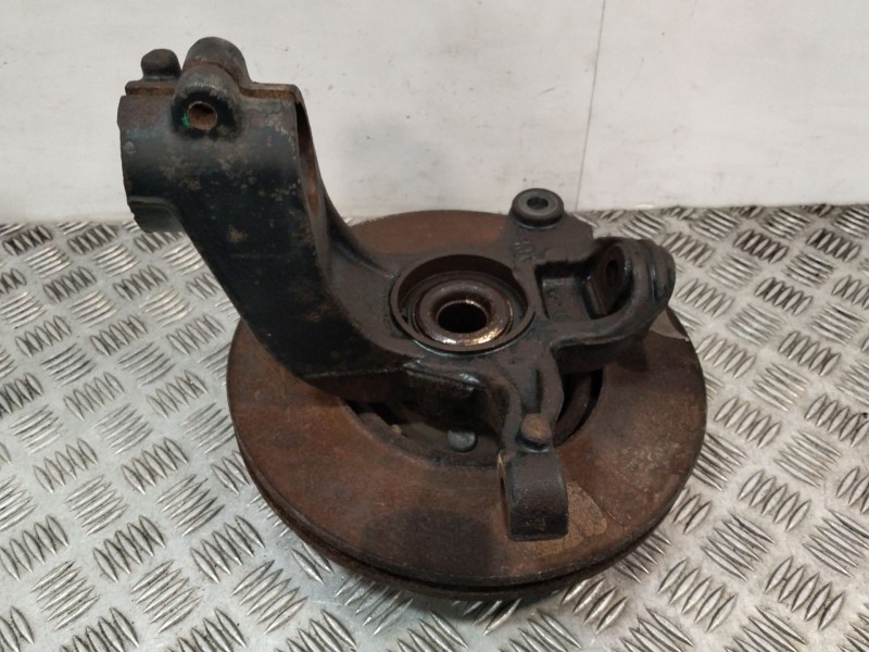 Recambio de mangueta delantera izquierda para ford mondeo ber. (ca2) referencia OEM IAM 3M513A238AG  