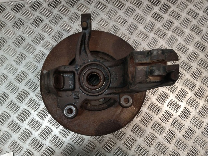 Recambio de mangueta delantera izquierda para ford mondeo ber. (ca2) referencia OEM IAM 3M513A238AG  