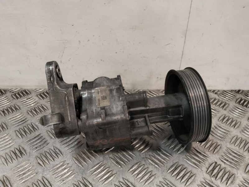 Recambio de bomba direccion para bmw x5 (e70) xdrive 30 d referencia OEM IAM 679646203  