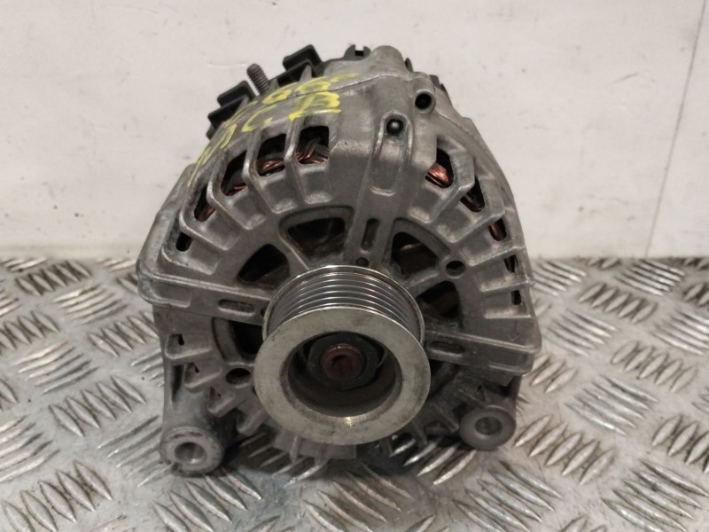 Recambio de alternador para bmw 1 (e81) 118 d referencia OEM IAM 7802261 2543461 