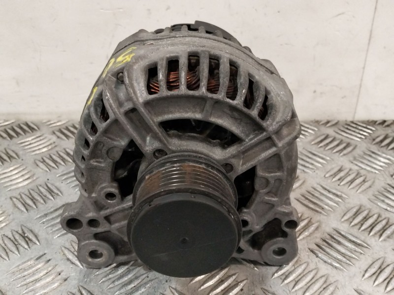 Recambio de alternador para audi tt (8n3/8n9) 1.8 20v turbo referencia OEM IAM 028903028E  