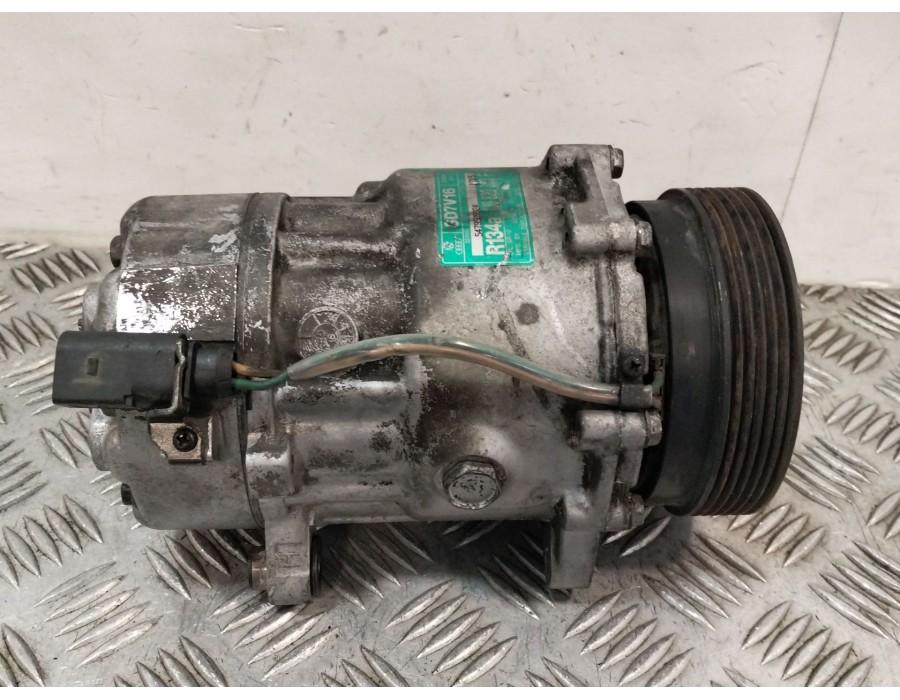 Recambio de compresor aire acondicionado para audi tt (8n3/8n9) 1.8 20v turbo referencia OEM IAM 1J0820803F  