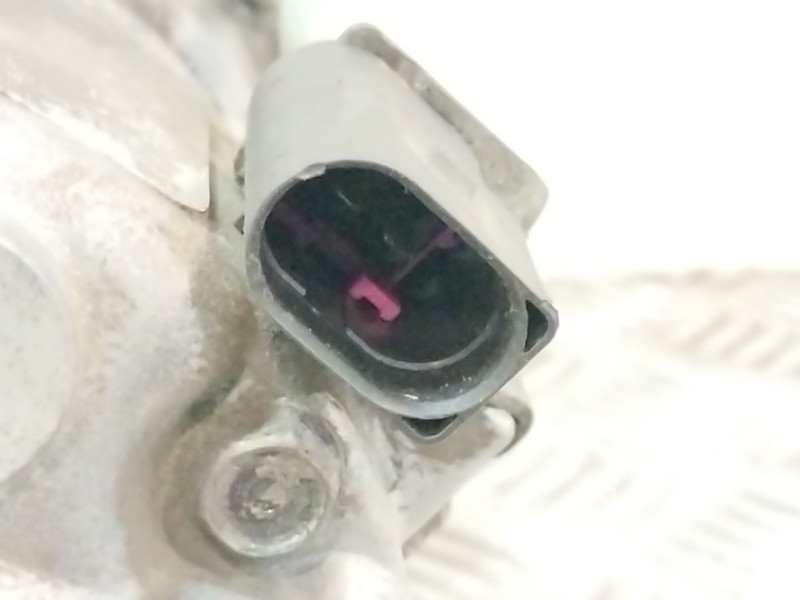 Recambio de compresor aire acondicionado para audi tt (8n3/8n9) 1.8 20v turbo referencia OEM IAM 1J0820803F  
