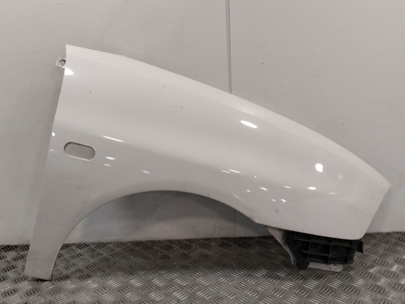 Recambio de aleta delantera derecha para seat ibiza iii (6l1) 1.4 16v referencia OEM IAM   