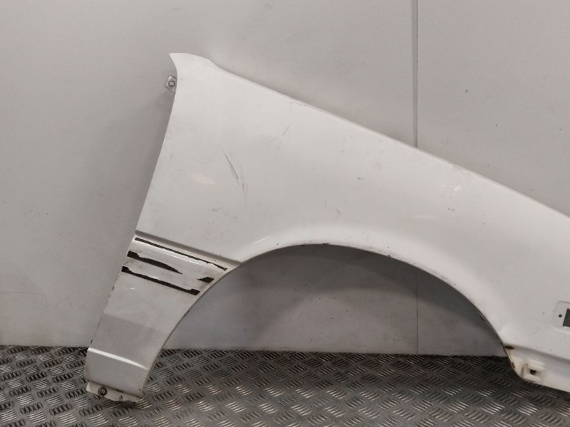 Recambio de aleta delantera izquierda para suzuki swift gti referencia OEM IAM   