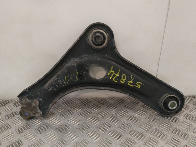 Recambio de brazo suspension inferior delantero derecho para peugeot 208 referencia OEM IAM   