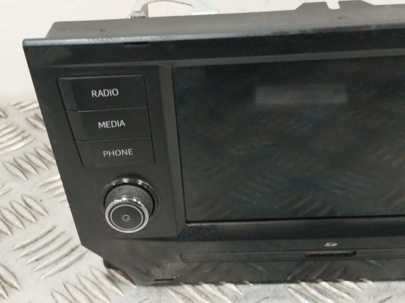 Recambio de sistema audio / radio cd para seat ibiza (kj1) referencia OEM IAM 6f0035871B  