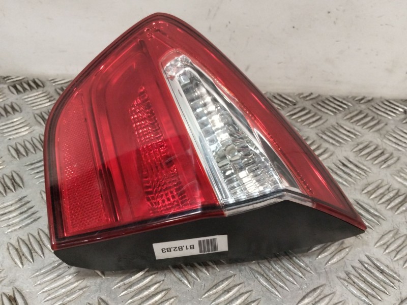 Recambio de piloto trasero derecho interior para kia rio iii (ub) 1.2 cvvt referencia OEM IAM 924041W2  