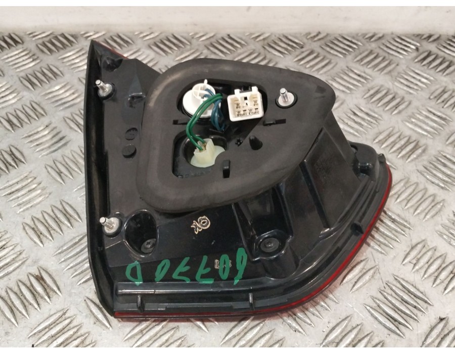 Recambio de piloto trasero derecho interior para kia rio iii (ub) 1.2 cvvt referencia OEM IAM 924041W2  
