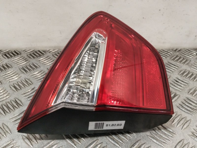 Recambio de piloto trasero izquierdo interior para kia rio iii (ub) 1.2 cvvt referencia OEM IAM 924031W2  