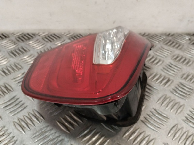 Recambio de piloto trasero izquierdo interior para kia rio iii (ub) 1.2 cvvt referencia OEM IAM 924031W2  