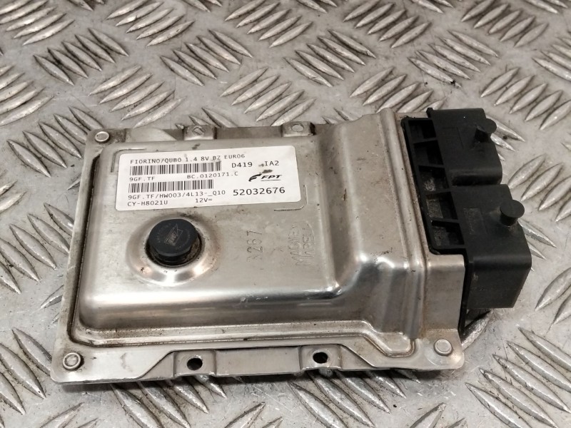 Recambio de centralita motor uce para fiat qubo (225_) 1.4 (225axa1a, 225cxa1a) referencia OEM IAM 52032676  