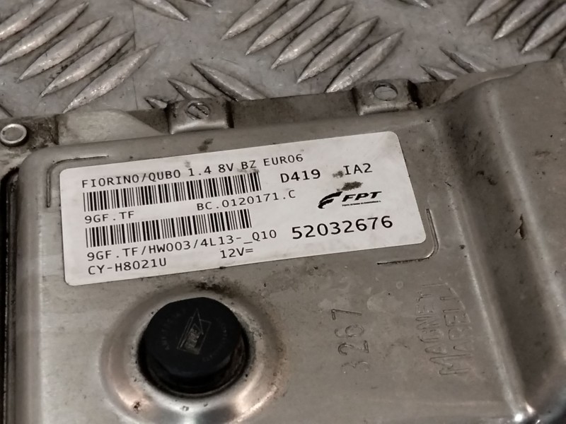 Recambio de centralita motor uce para fiat qubo (225_) 1.4 (225axa1a, 225cxa1a) referencia OEM IAM 52032676  