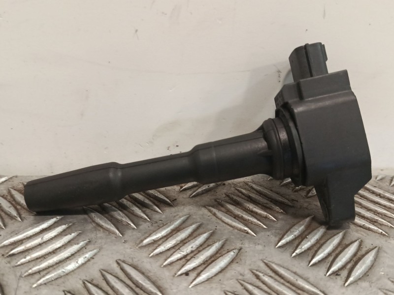 Recambio de bobina encendido para renault megane iii berlina 5 p 1.2 16v referencia OEM IAM 224332428R  