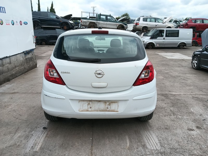opel corsa d (s07) del año 2013