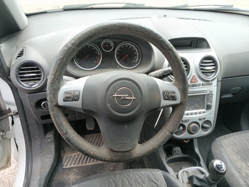 opel corsa d (s07) del año 2013