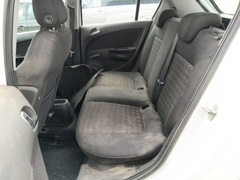 opel corsa d (s07) del año 2013