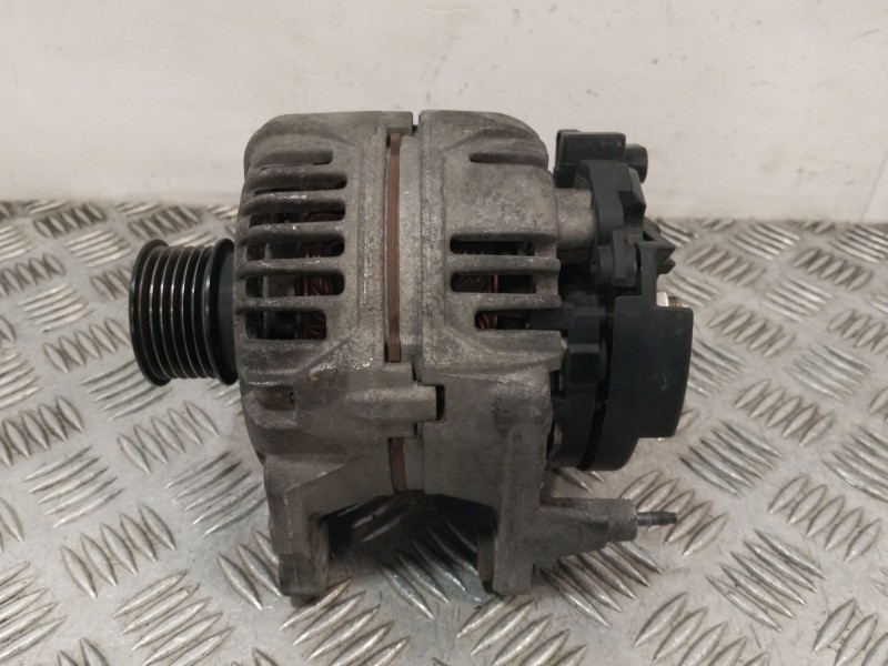 Recambio de alternador para volkswagen lupo i (6x1, 6e1) 1.4 16v referencia OEM IAM 037903025L  