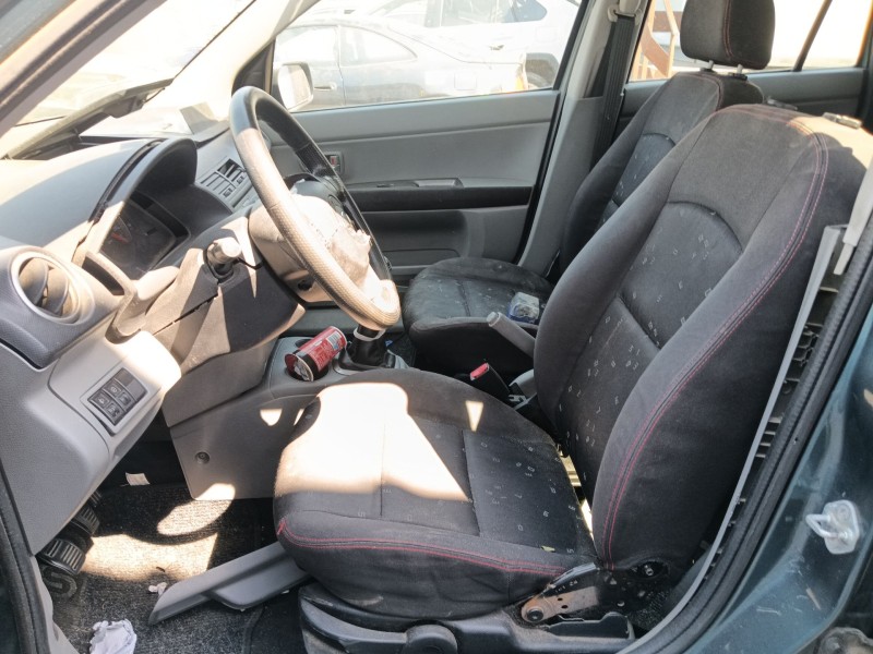 mazda 2 (dy) del año 2003