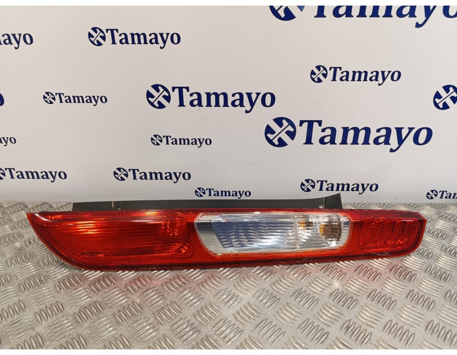 Recambio de piloto trasero derecho para ford focus berlina (cap) 2.0 tdci cat referencia OEM IAM 4M5113404A  